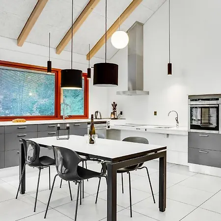 2 Bedroom In